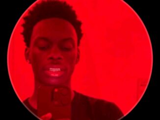 Leostaytrill – Hey Siri Call Up Selena